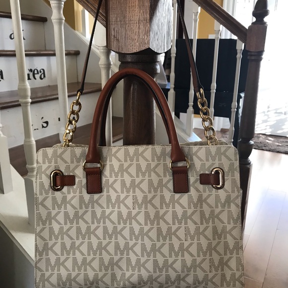 Michael Kors purse - Picture 5 of 5